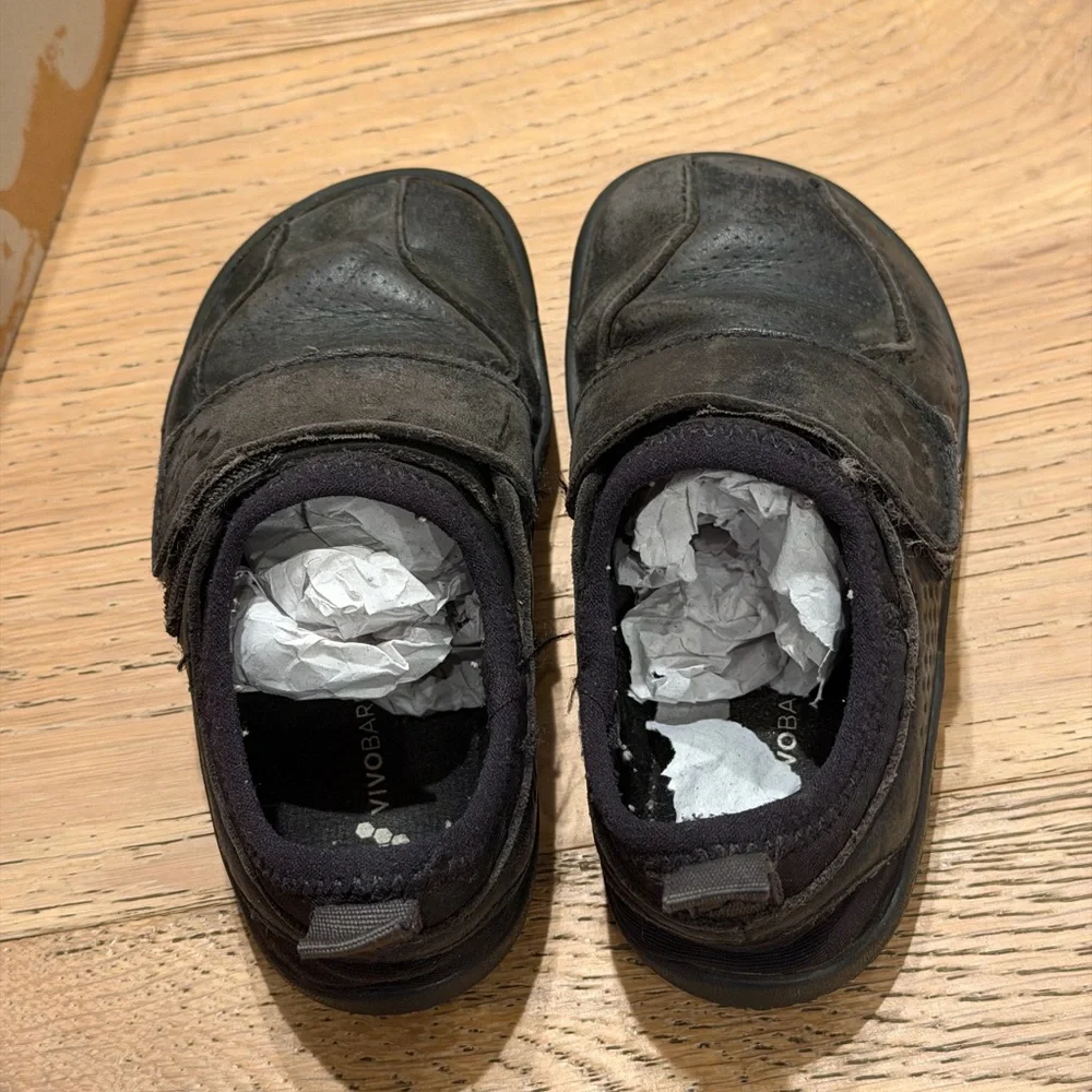 Vivo Barefoot Kids Black Sneakers - Picture 5 of 6